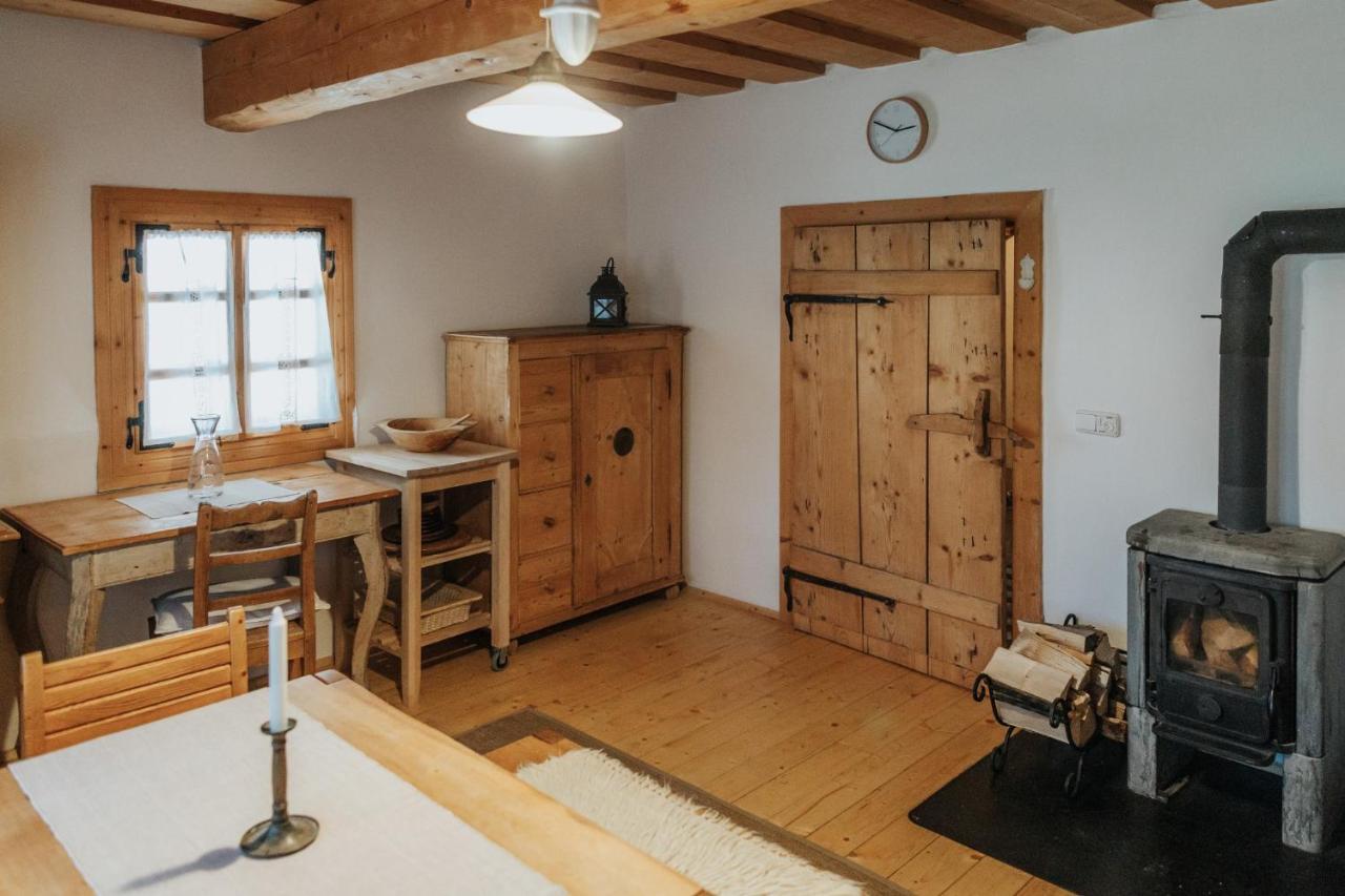Drevenica Traditional Cottage Old Centre 주베레츠 외부 사진